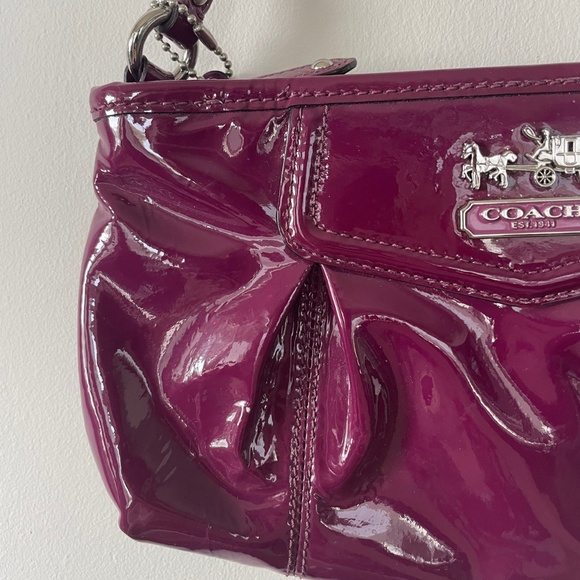 Coach Clutch Shoulder Bag Purse - Shiny Purple - Picture 2 of 7